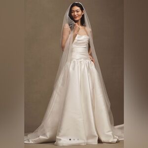 Clean Chapel Length Single Layer Tulle Veil - Ivory